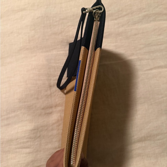 Rothy’s Black and Tan Clutch - Picture 6 of 6